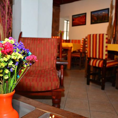 Hotel La Giralda Сальта Экстерьер фото