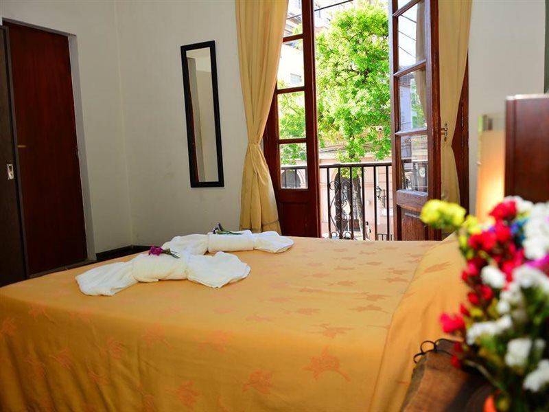 Hotel La Giralda Сальта Экстерьер фото