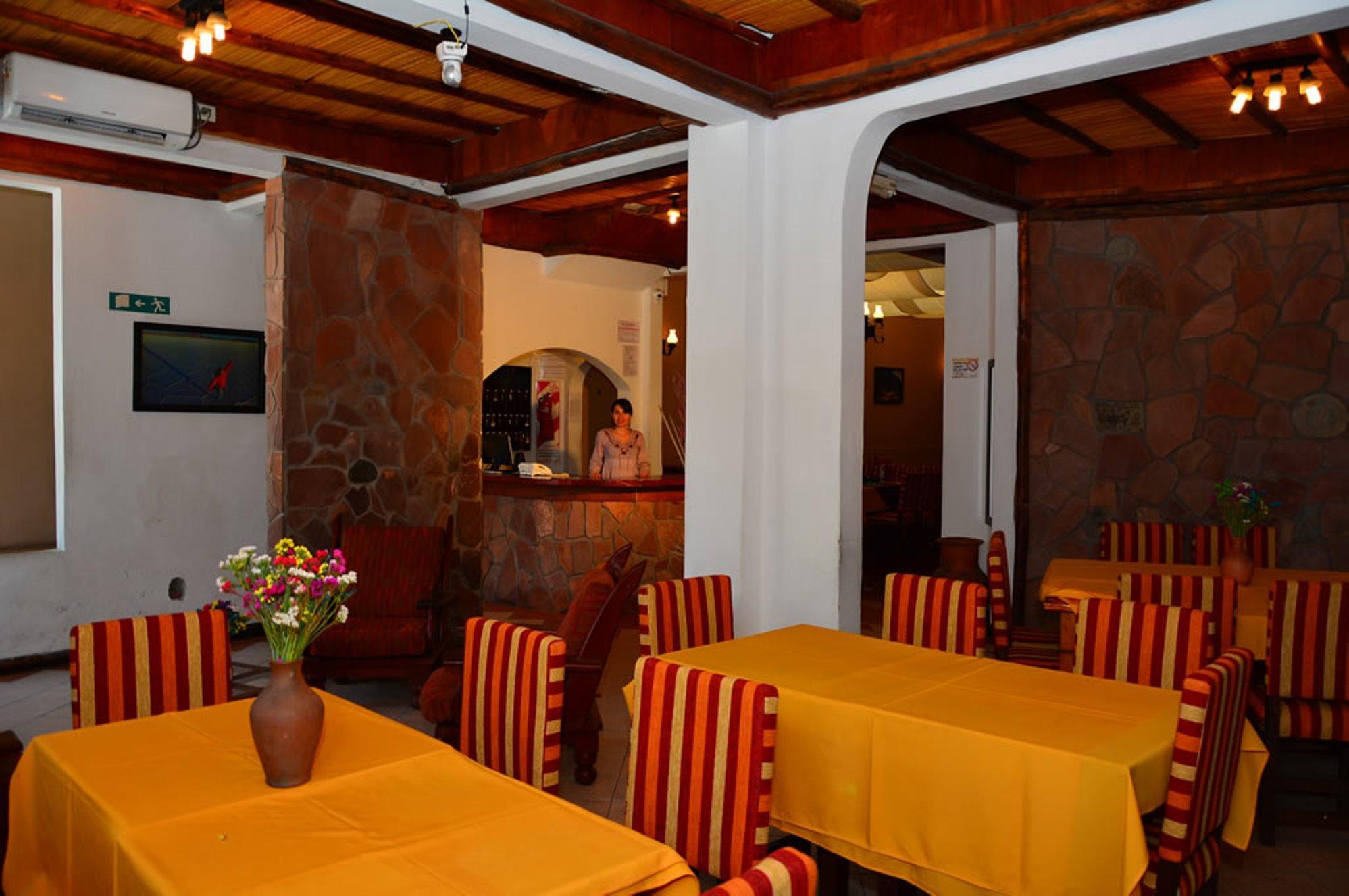 Hotel La Giralda Сальта Экстерьер фото
